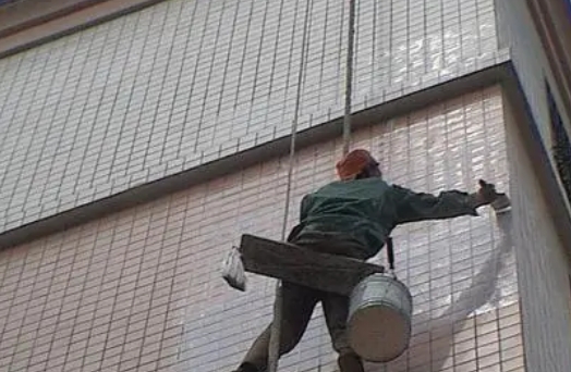 鸡西市卫生间漏水维修公司分享下鸡西市外墙防水的必要性。
